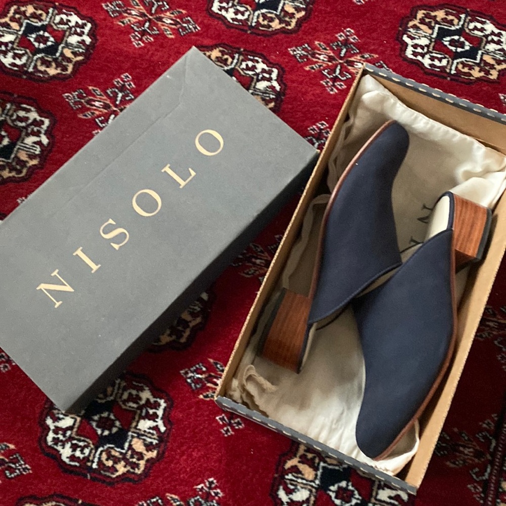 Nisolo Mariella Mules - Navy Suede / 7.5